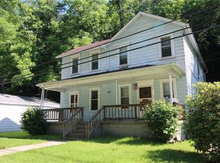 1372 Walton Rd, Clairton, PA 15025