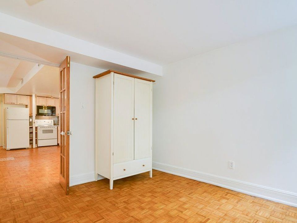 2nd image of 191 Albany Ave