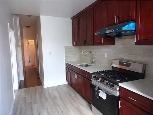 Rented by Dorsa Group | media 24