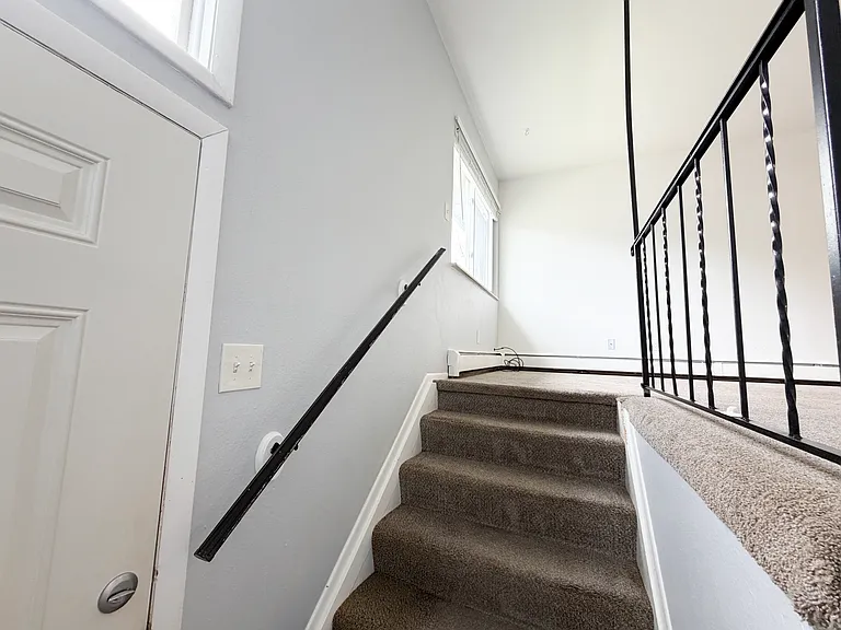 335 15th Ave #2 — Photo 21