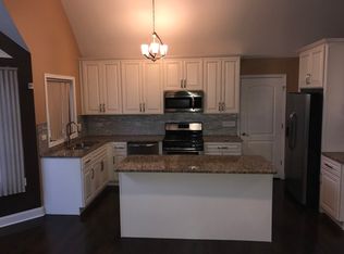 15520 Hamlin Ave, Harvey, IL 60428