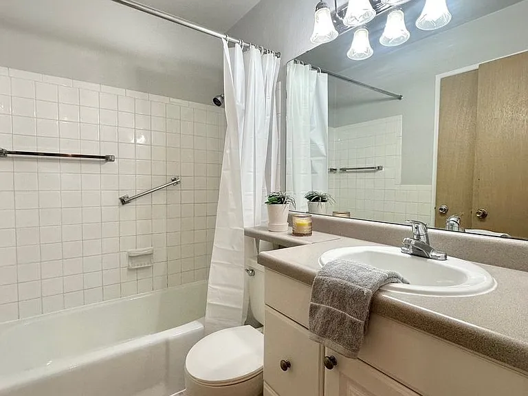 4205-4261 Fatima Dr — Photo 9