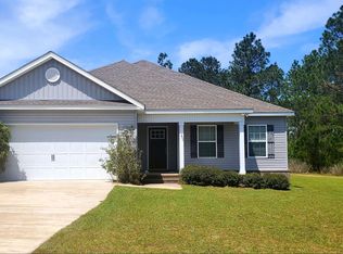 195 Sandalwood Cir, Statesboro, GA 30458