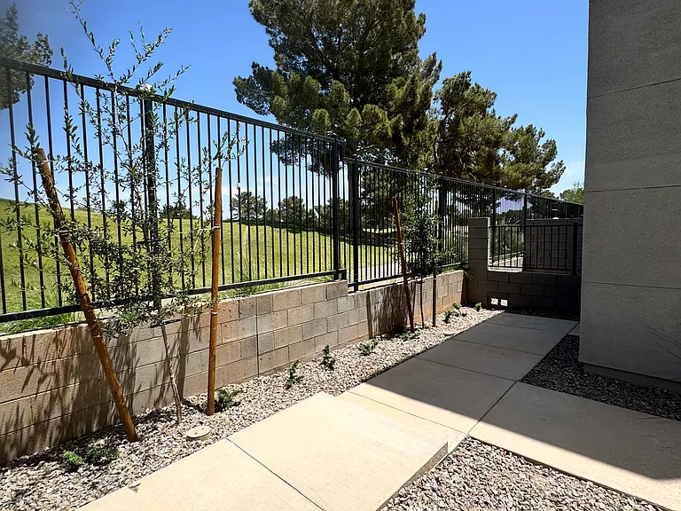 Elevate at Red Mountain Townhomes — Photo 56
