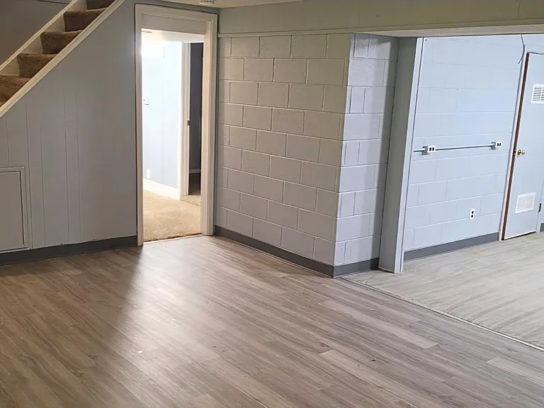 1744 Grand Blvd — Photo 11