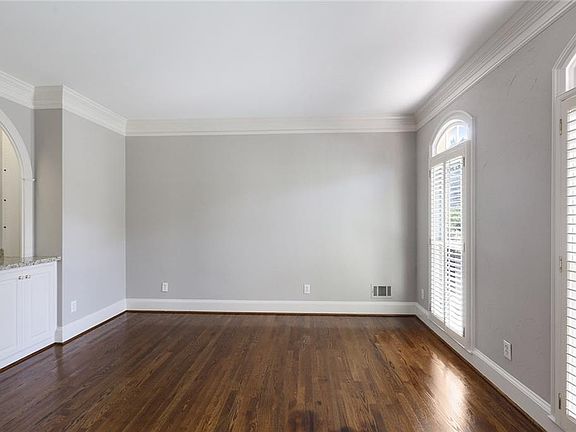 4th image of 10035 High Falls Pointe