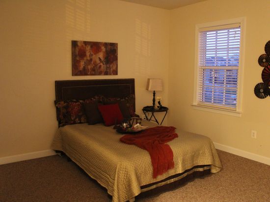 11831 Whitworth Cannon Ln, Bristow, VA 20136