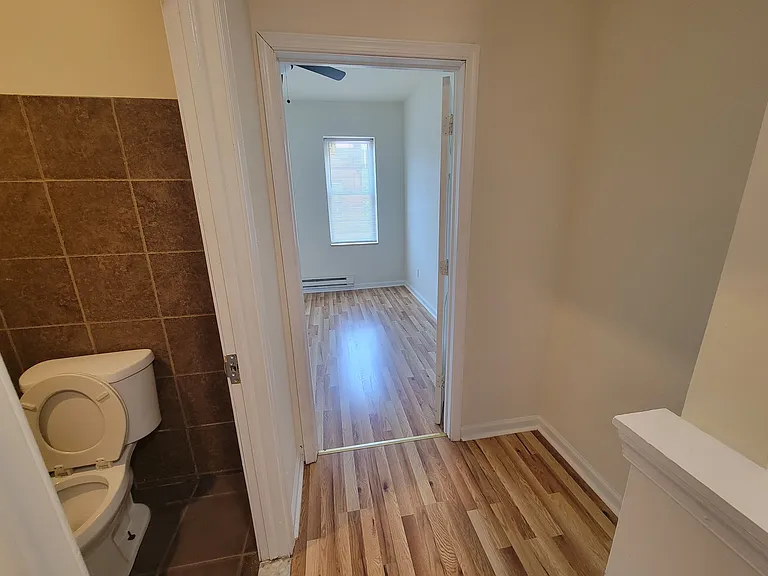 1709 N Dover St — Photo 21