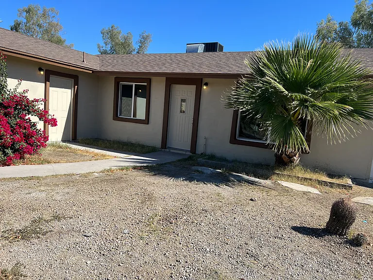 5701 N 45th Dr — Photo 10