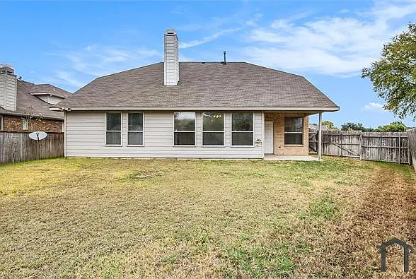 301 Londonderry Ln