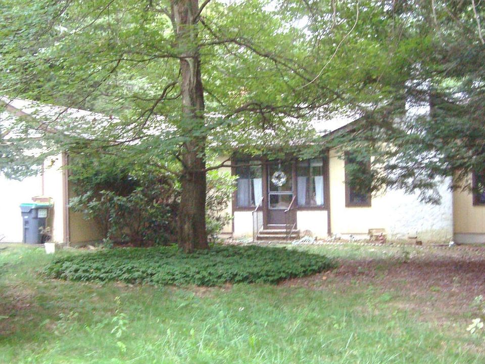 2nd image of 7317 Mohican Ln