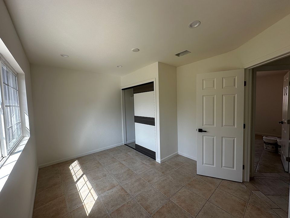 1st image of 15858 Cadwell St