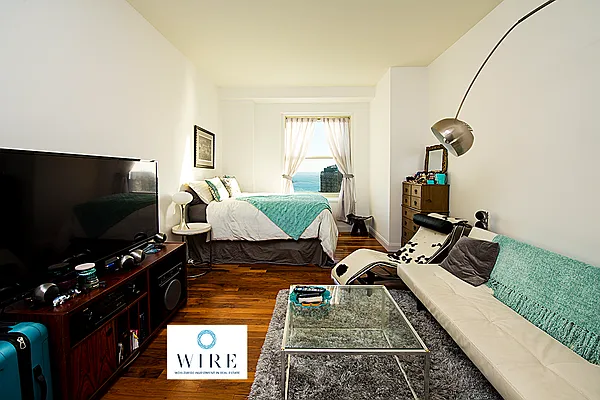 Sold by WIRE International Realty | media 1