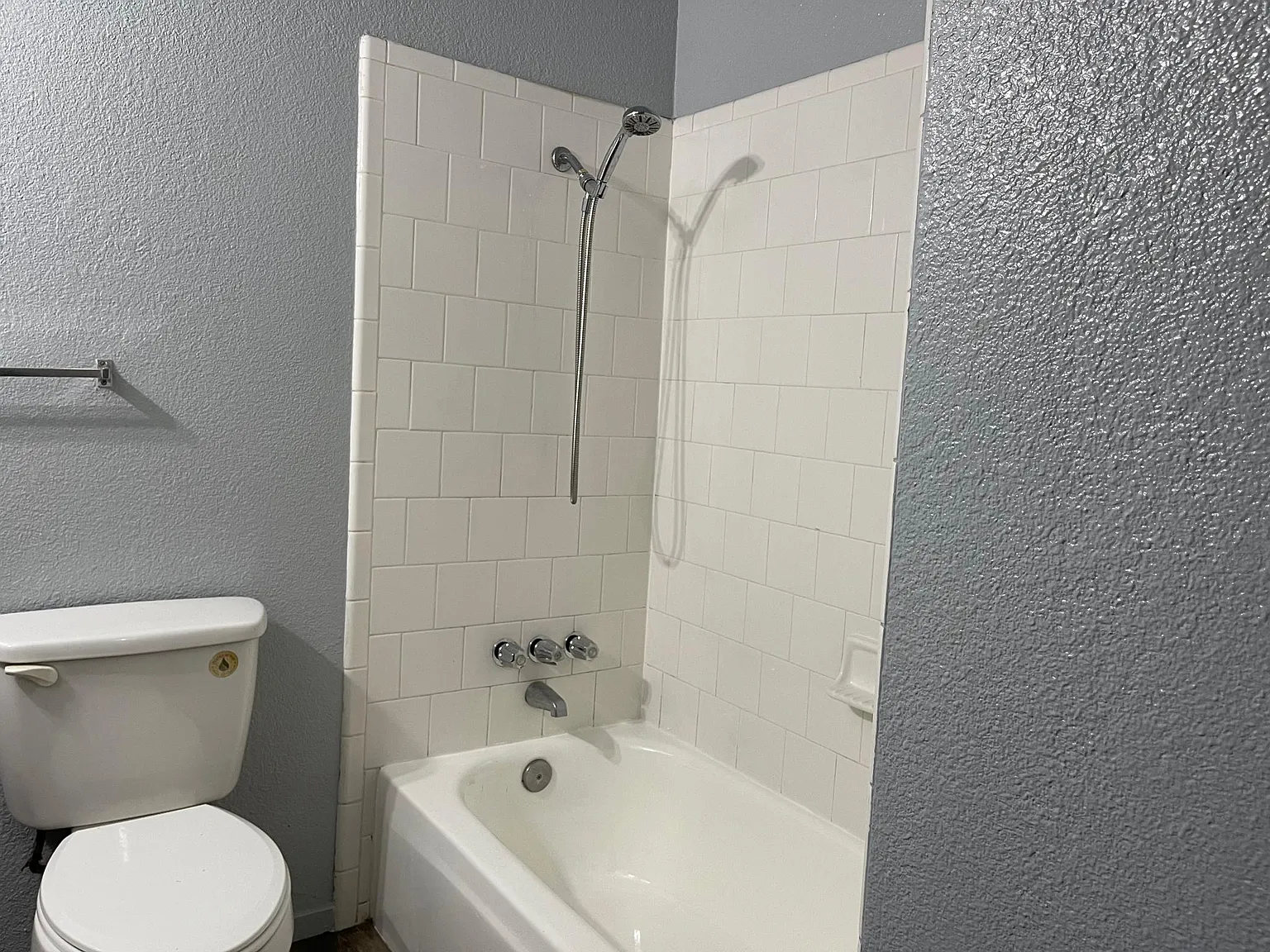 8449 Kelley Dr — Photo 3