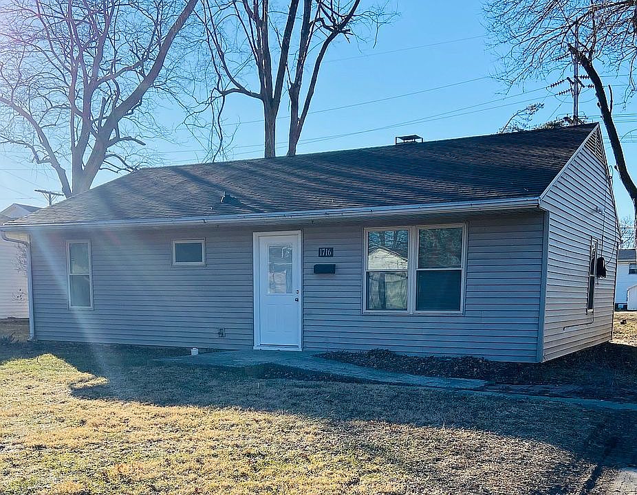 1716 Monroe St. Rochester,IN