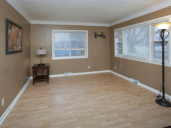 6822 east pq ave-103