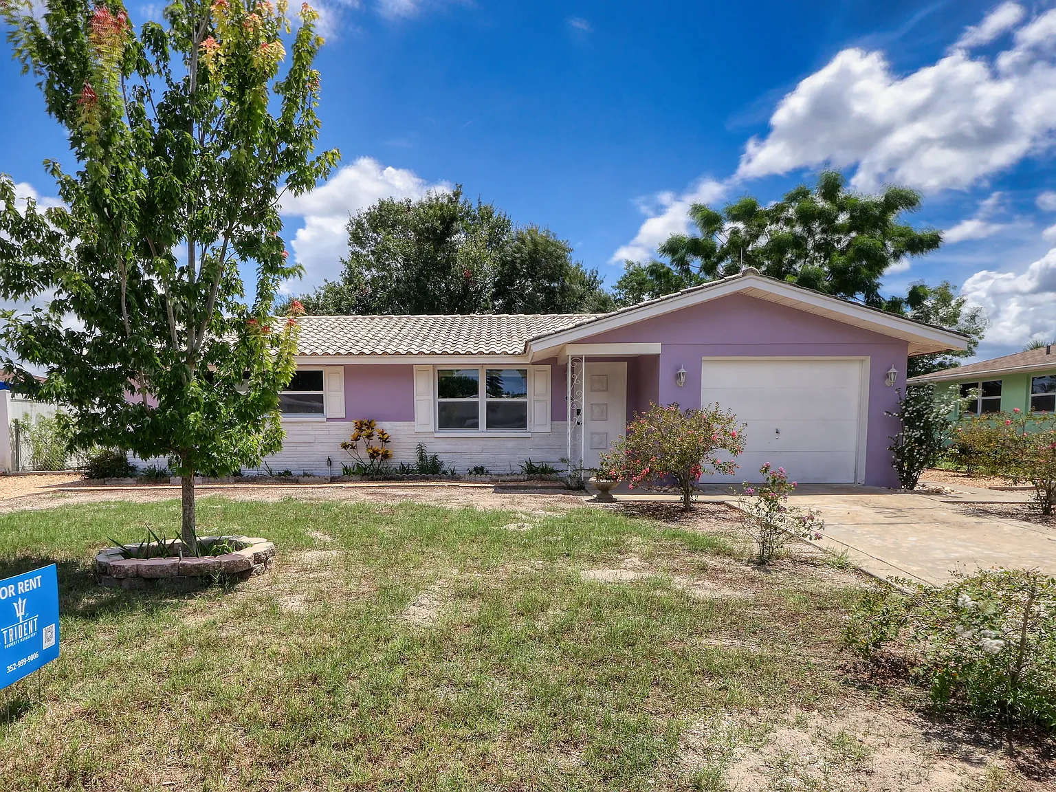 2 bed, 1.5 bath, 1100 sqft, $1,800 — Photo 1
