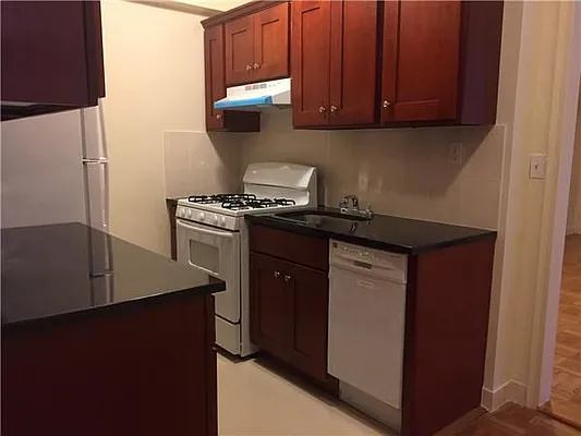 Rented by Ready Group | media 8