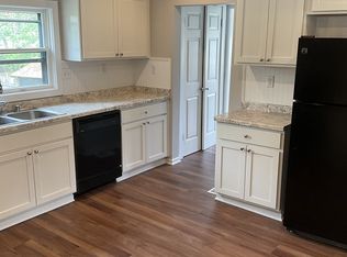 428 E Oak St, Oconomowoc, WI 53066