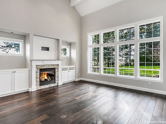 Two story great room 