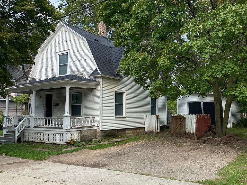 1st image of 708 N Sycamore St