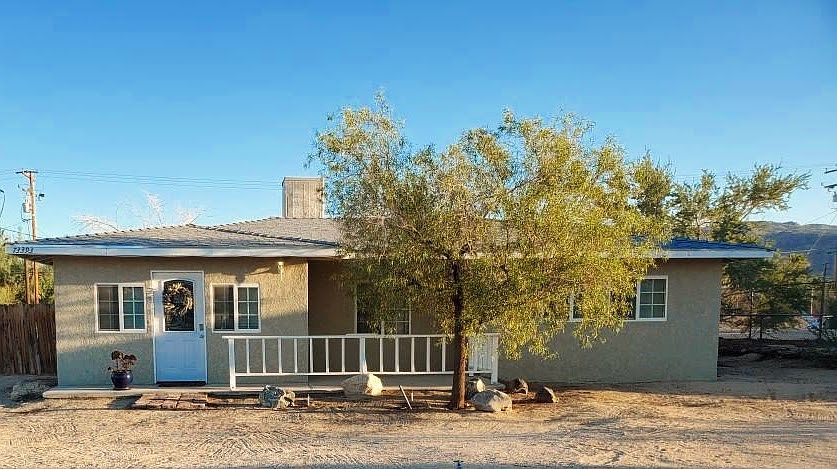 1st image of 73393 Sun Valley Dr