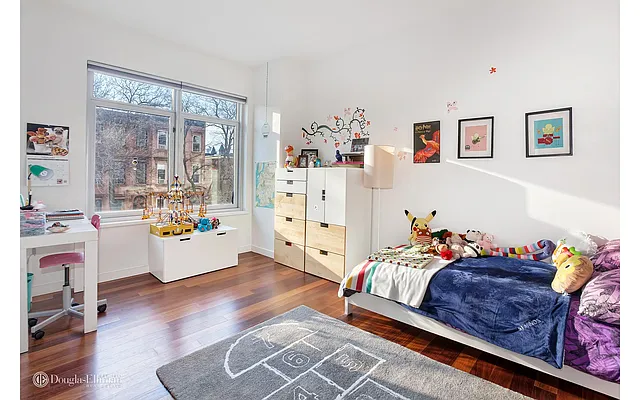 Sold by Douglas Elliman | media 4