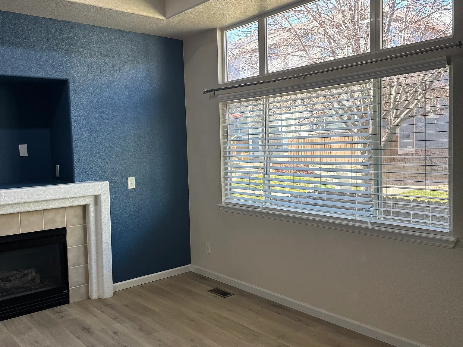 2 bed, 1192 sqft, $2,500 — Photo 4