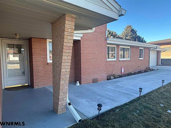 4th image of 3412 Arella Ln