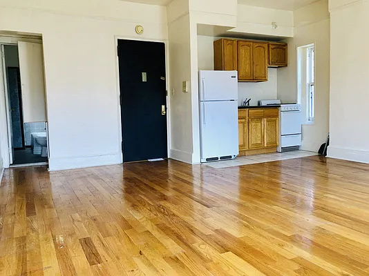 Rented by Bohemia Realty Group | media 5