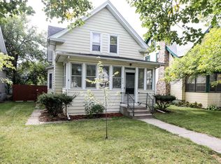830 Thomas Ave, Saint Paul, MN 55104