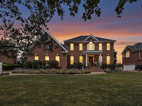 5314 Marsh Landing Ln, Suffolk, VA 23435