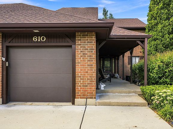 2nd image of 610 Cress Creek Ln