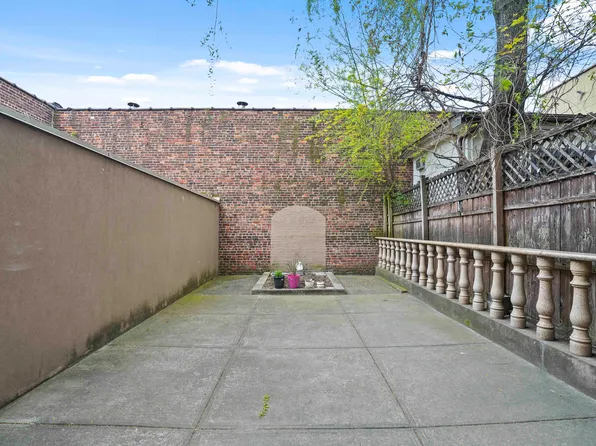 6 Lombardy Street image 41 of 48