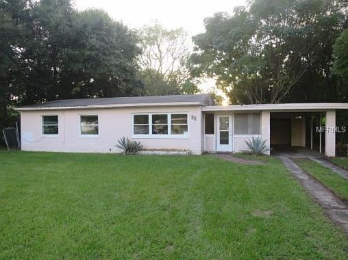 1st image of 10 Croton Dr