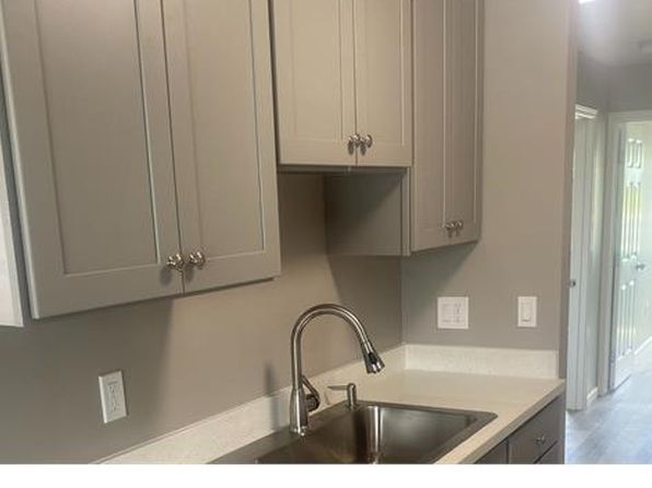 27750 Tyrrell Ave APT 4