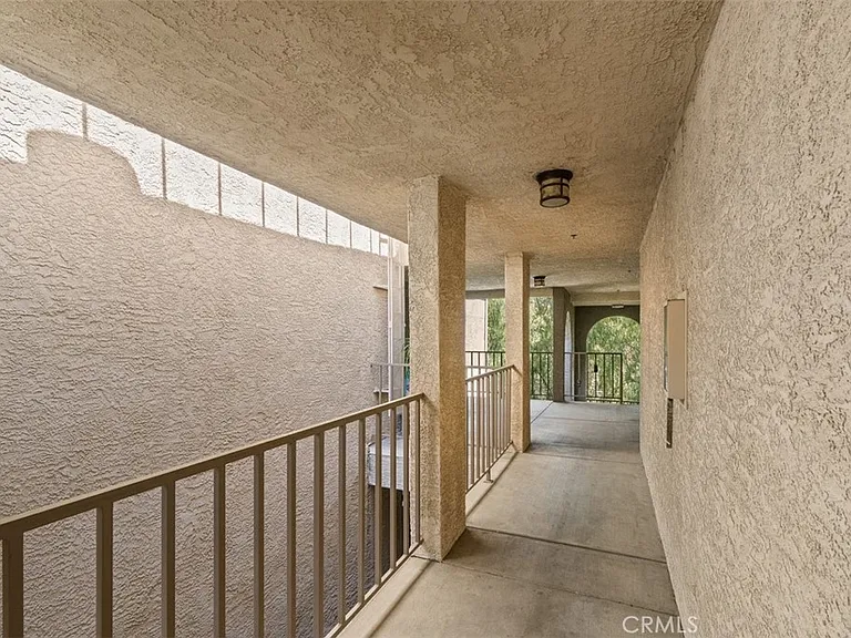 1035 La Terraza Cir #303 — Photo 2