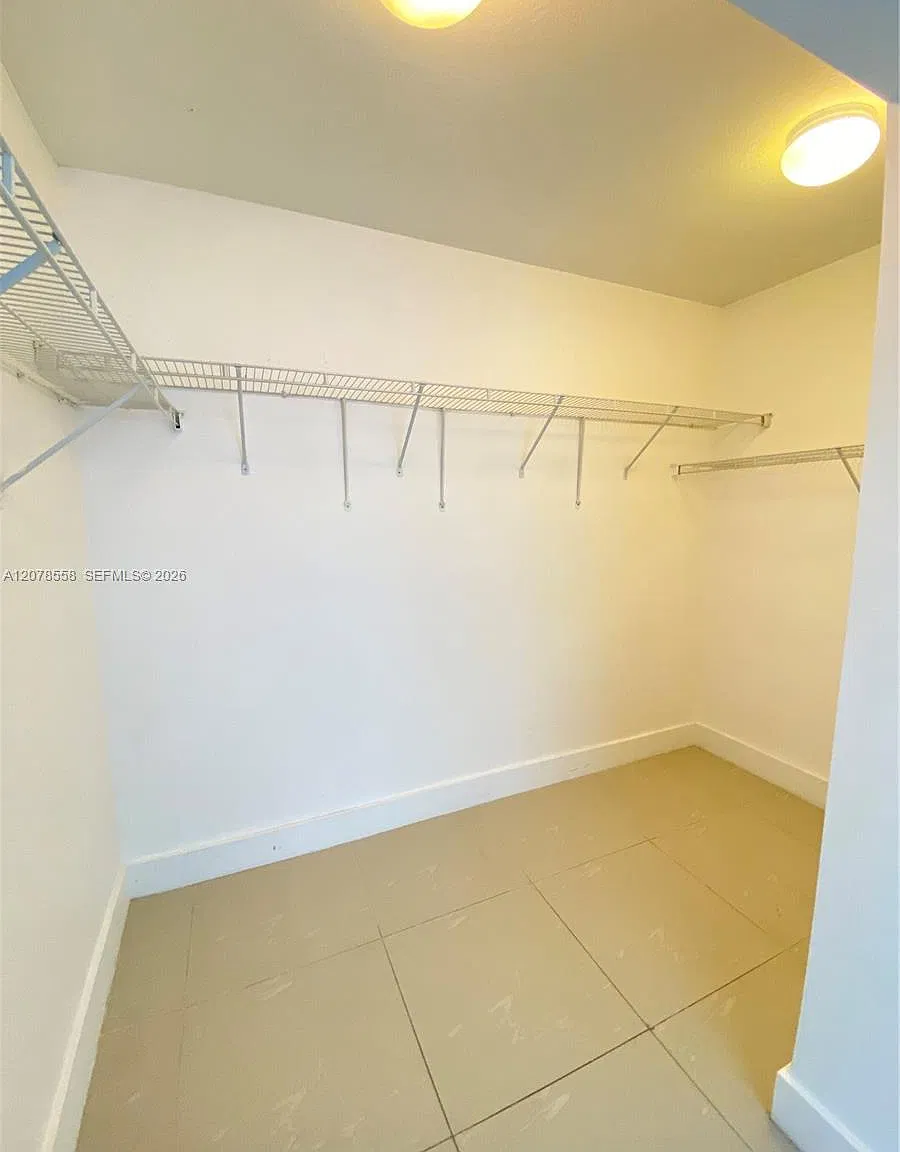 2 bed, 1510 sqft, $4,300 — Photo 4