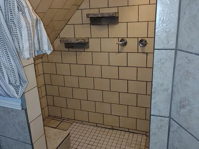 51 Cotter Ave — Photo 15