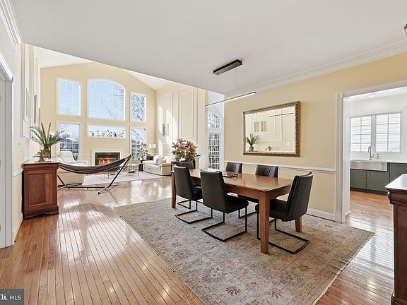 5th image of 19829 Bethpage Ct