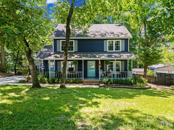 10924 Pampas Cir, Charlotte, NC 28226