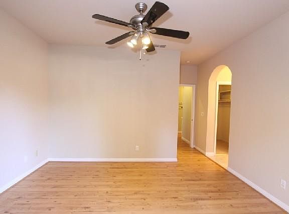 2nd image of 823 Claybury Ct