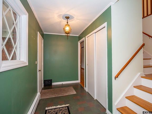 3rd image of 51 Valencia Ln