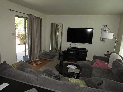 3rd image of 1602 Lark Ave