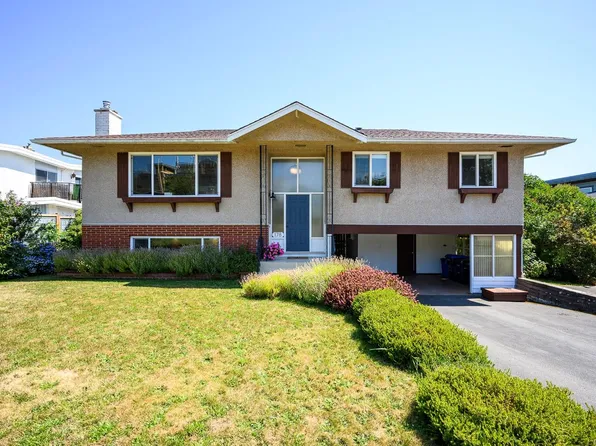 178 Rodello St, Comox, BC V9M 1V2