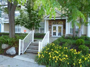102 Shinnecock Dr, Manalapan, NJ 07726