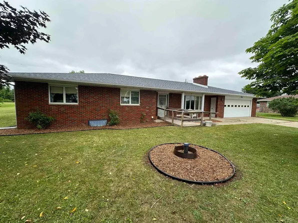 20188 Gratiot Rd, Merrill, MI 48637