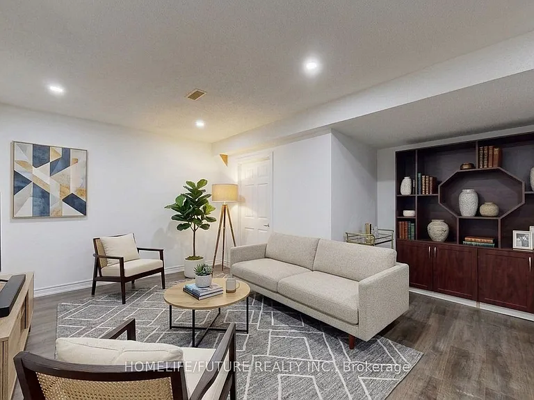 75 Silver Rose Cres #BASEMENT — Photo 2
