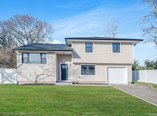 20 Marilynn Street, East Islip, NY