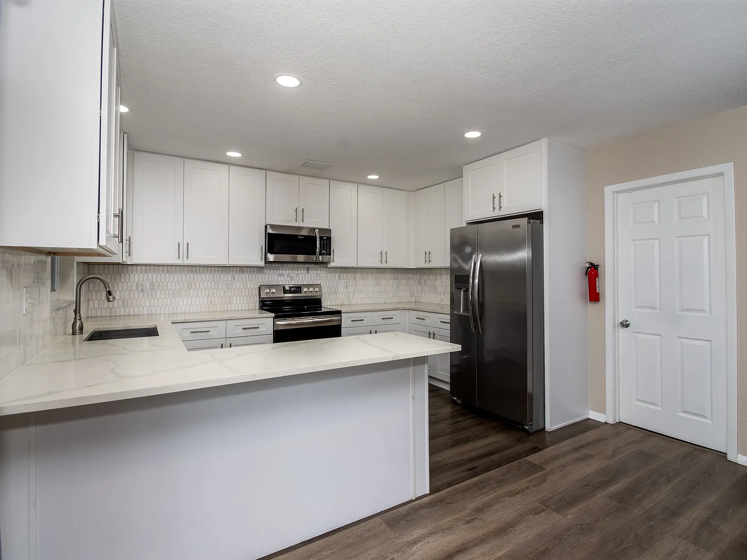 3 bed, 1456 sqft, $2,800 — Photo 1